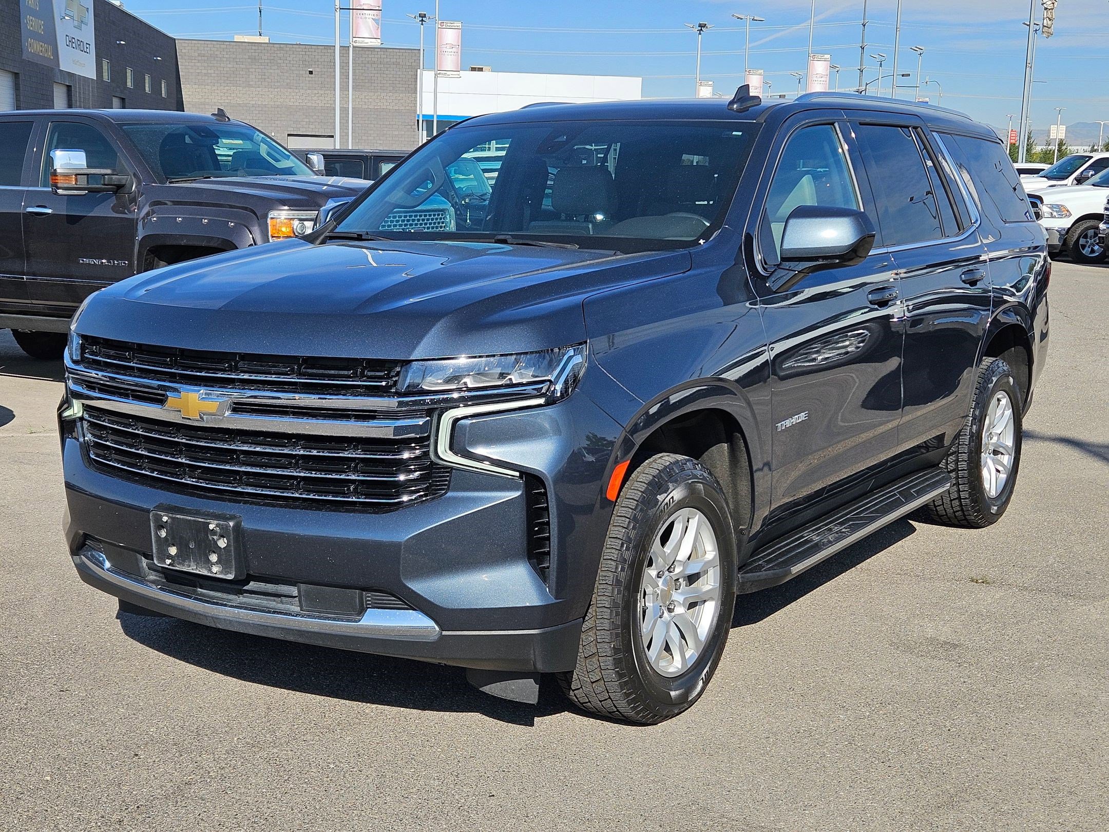 2021 Chevrolet Tahoe LT photo 2