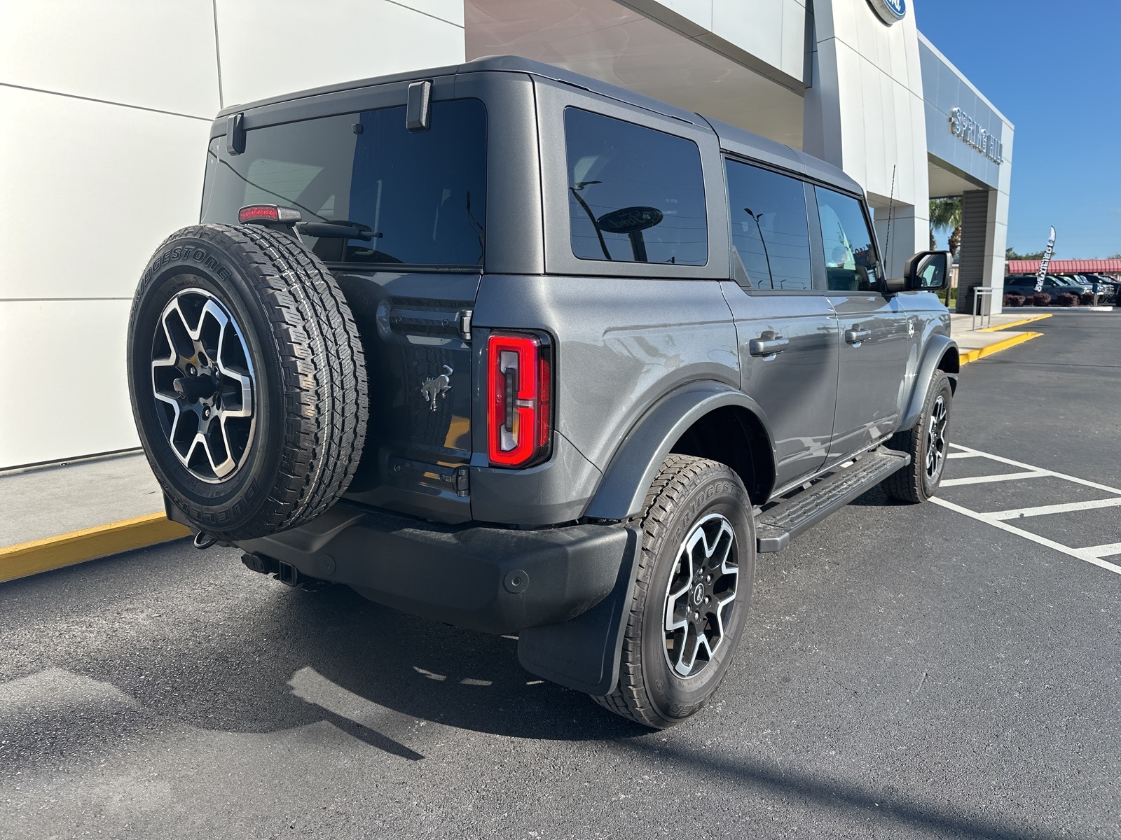 2024 Ford Bronco Outer Banks photo 4