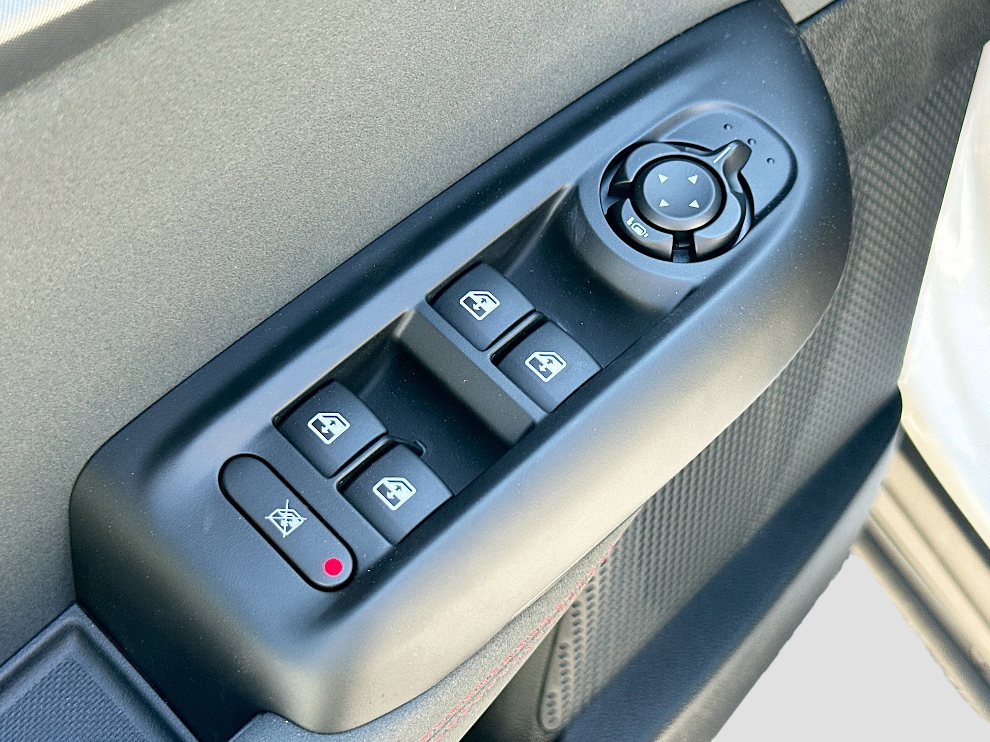 2025 Dodge Hornet GT photo 12