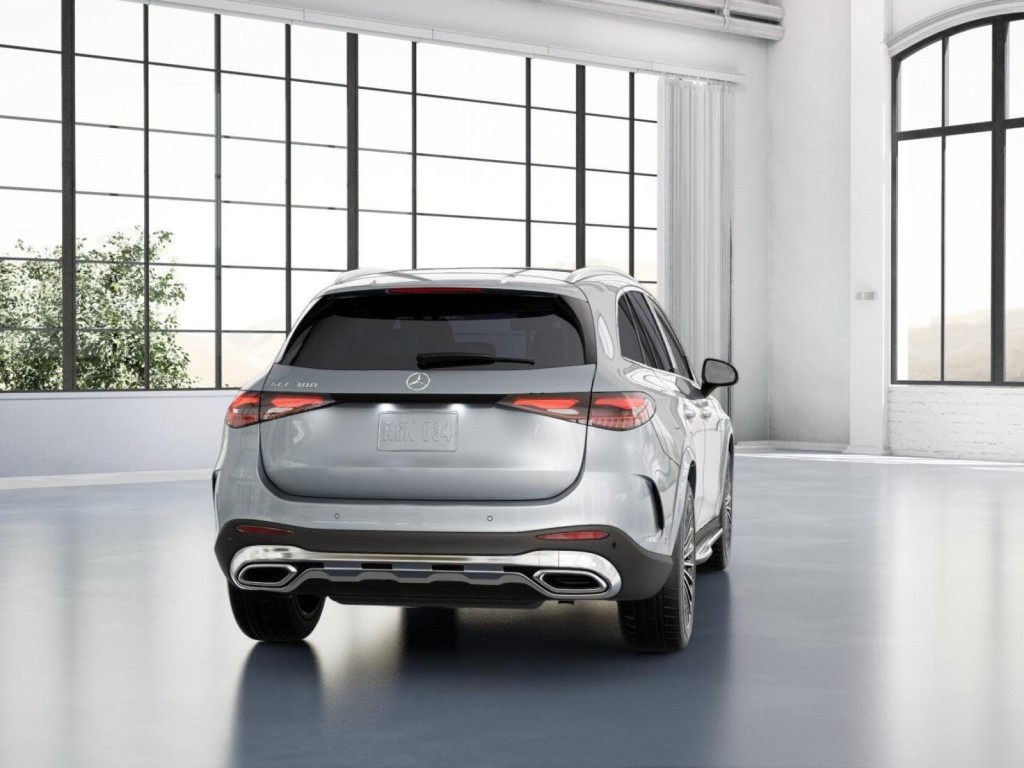 2026 Mercedes Benz GLC 300 photo 23