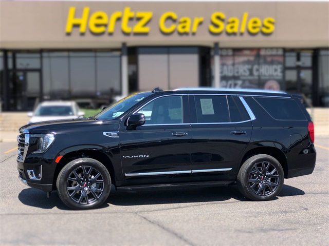 2024 GMC Yukon SLT's photo