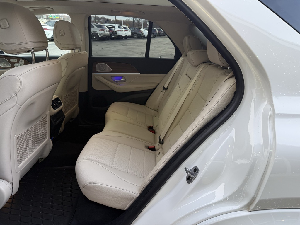 2024 Mercedes Benz GLE 450 4MATIC photo 4