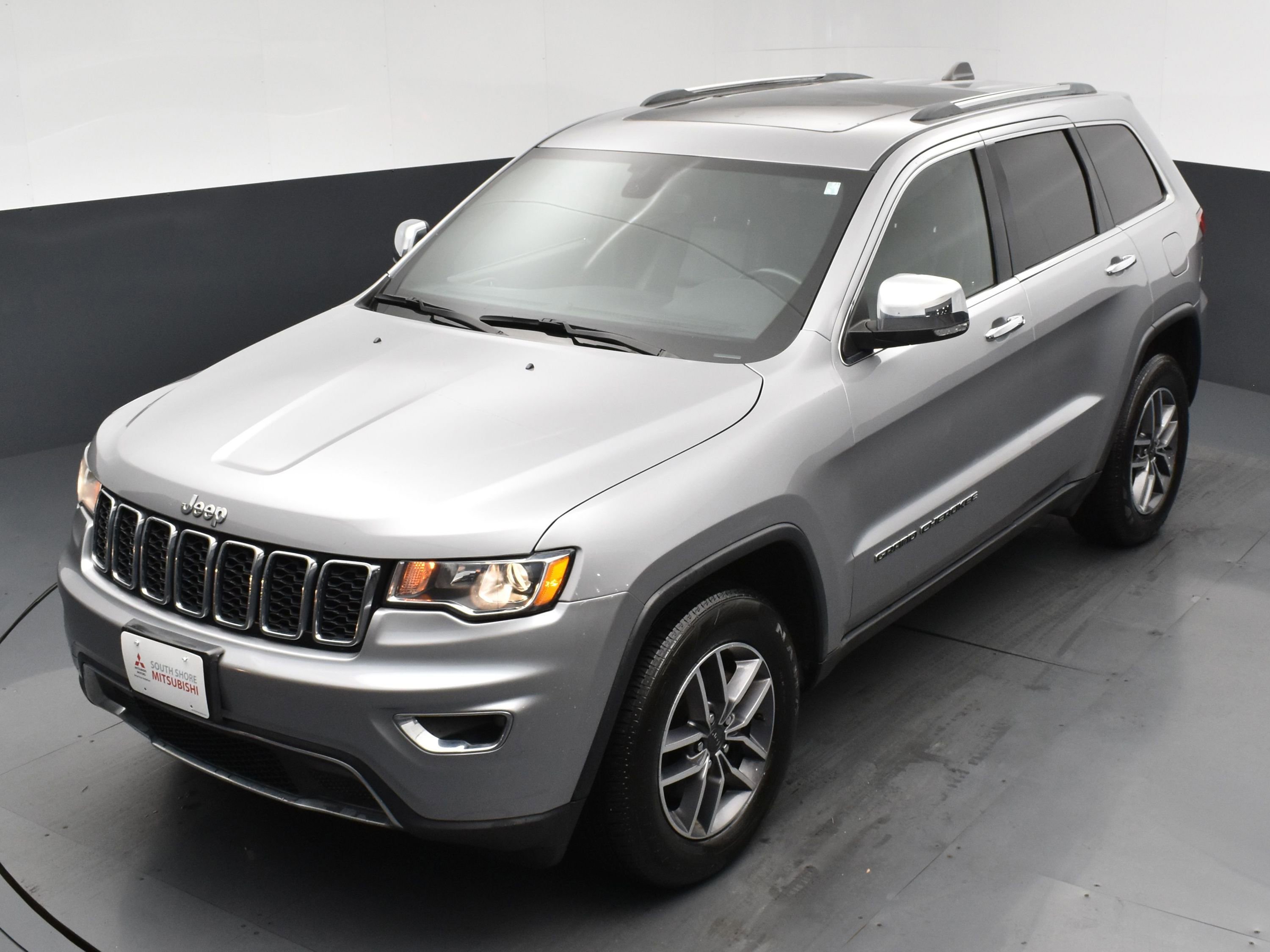 2020 Jeep Grand Cherokee Limited photo 19