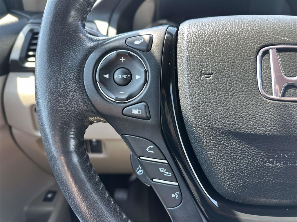 2020 Honda Ridgeline RTL-E photo 11
