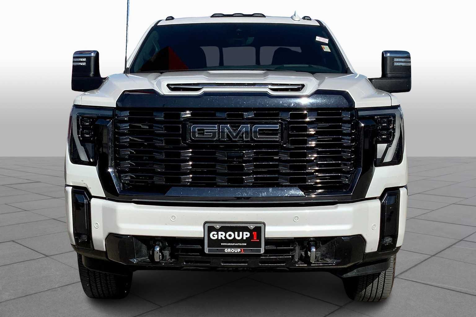 2024 Gmc Sierra 2500 HD Denali Ultimate photo 3
