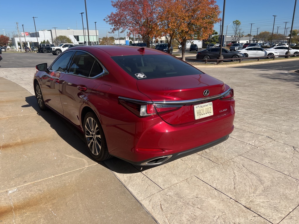 2019 Lexus ES 350 photo 4