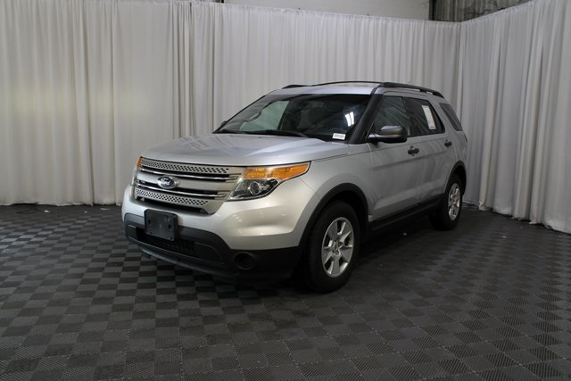 2013 Ford Explorer Base photo 29