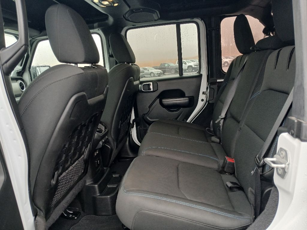2021 Jeep Wrangler Unlimited Rubicon 4xe photo 9