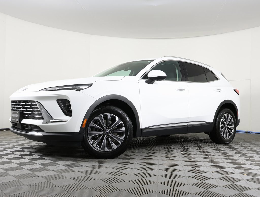 2025 Buick Envision Preferred's photo