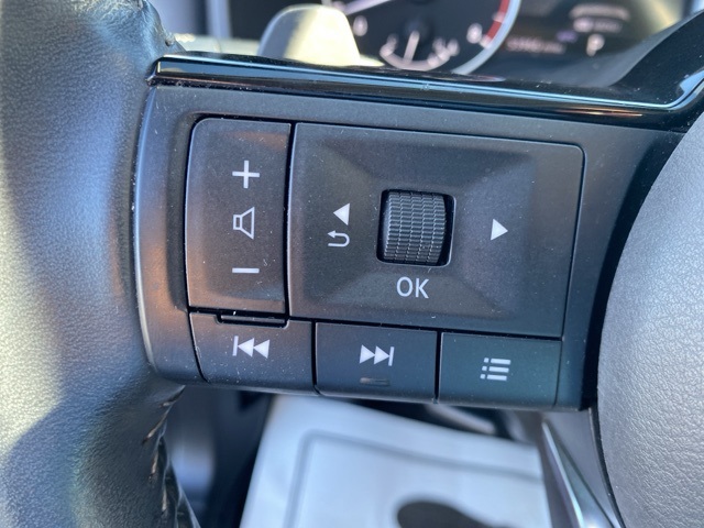 2021 Nissan Rogue SL photo 17