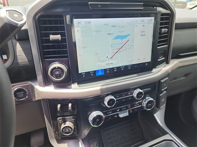2025 Ford F-150 XLT photo 16