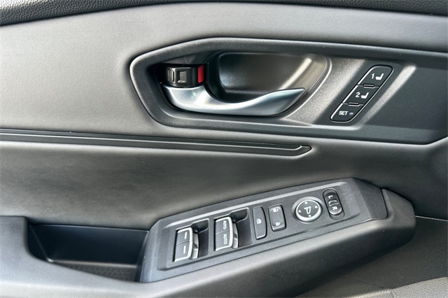 2025 Honda Accord Hybrid EX-L photo 11