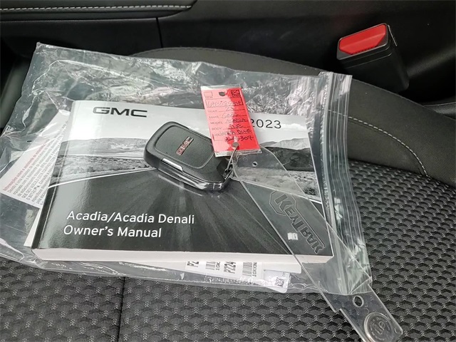 2023 Gmc Acadia SLE photo 5