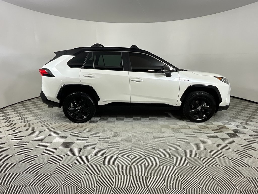2021 Toyota RAV4 Hybrid XSE photo 4