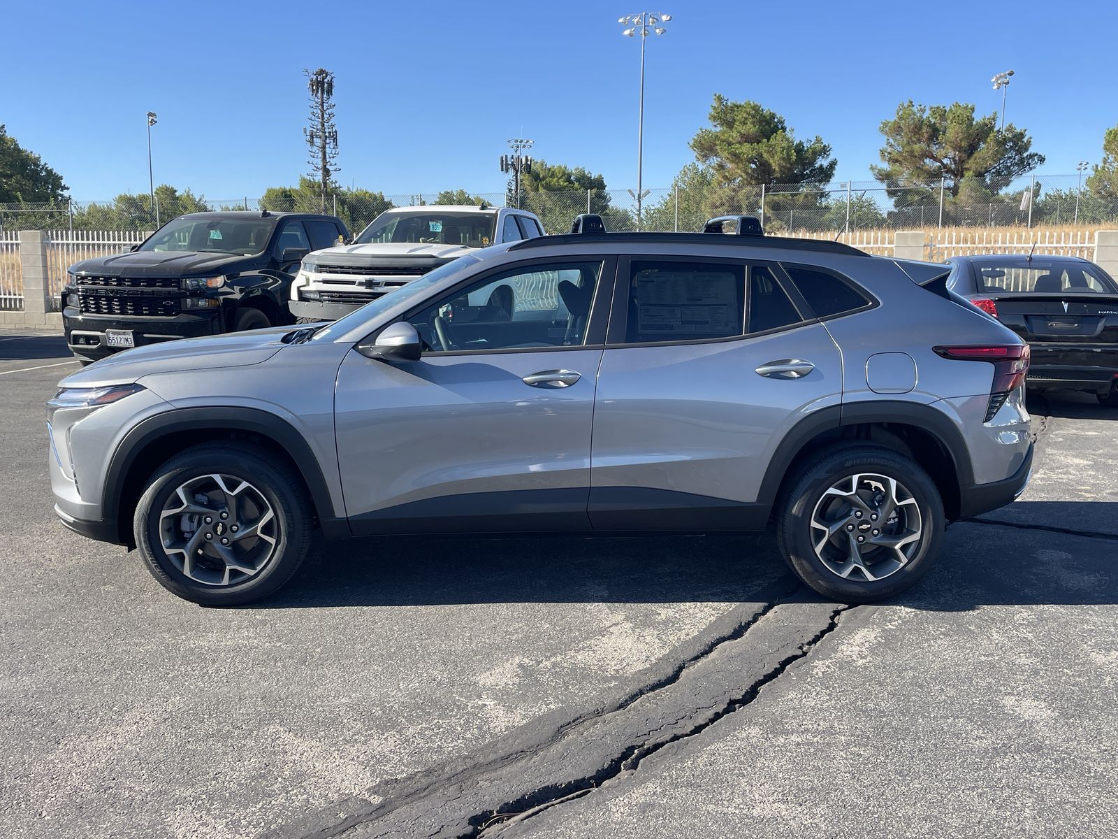 2025 Chevrolet Trax LT photo 3