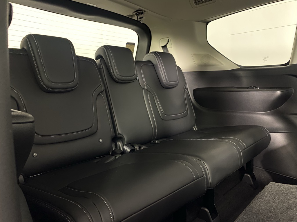 2026 Infiniti QX80 Pure photo 30