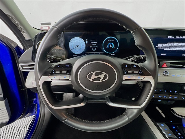 2024 Hyundai Elantra Limited photo 12