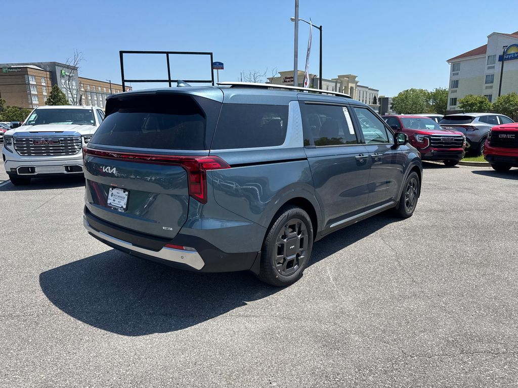 2025 Kia Carnival SX photo 2