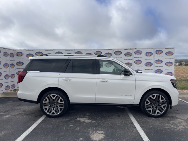 2025 Ford Expedition Platinum's photo