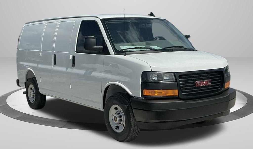 2025 Gmc Savana Cargo 2500 photo 3