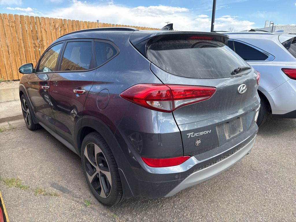 Used 2017 Gray Hyundai Limited image 2