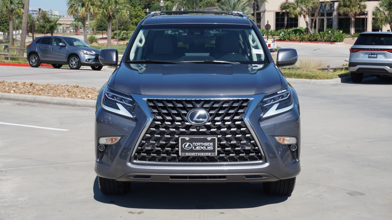 2022 Lexus GX 460 Luxury photo 2