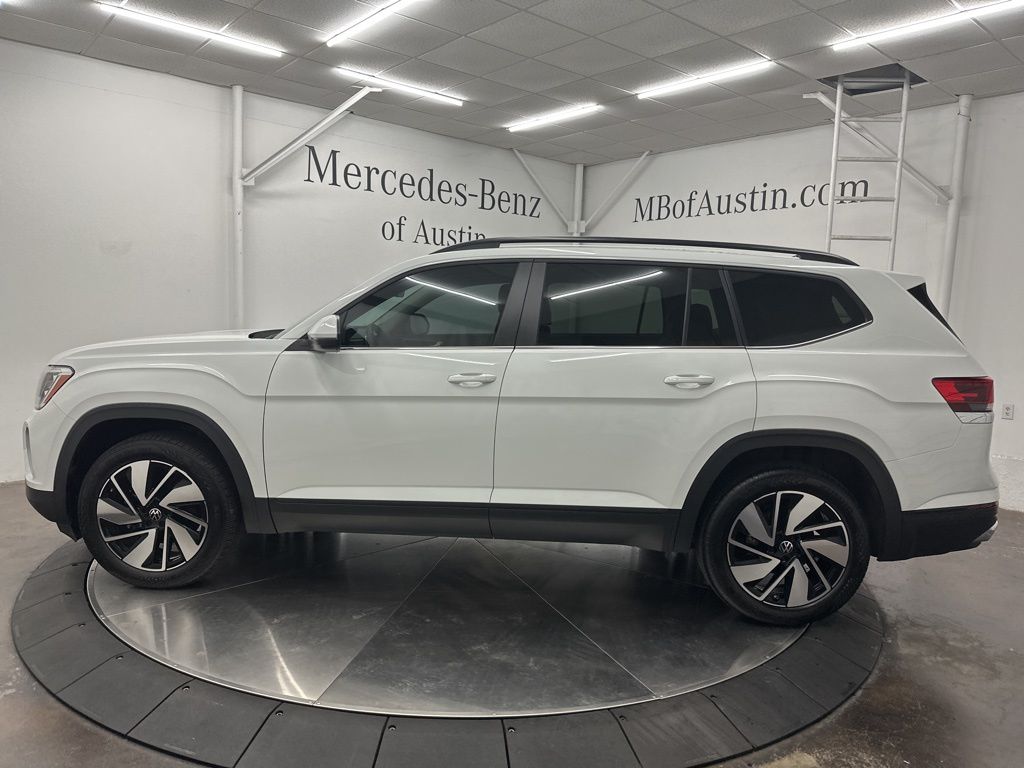 2024 Volkswagen Atlas SE Technology photo 3