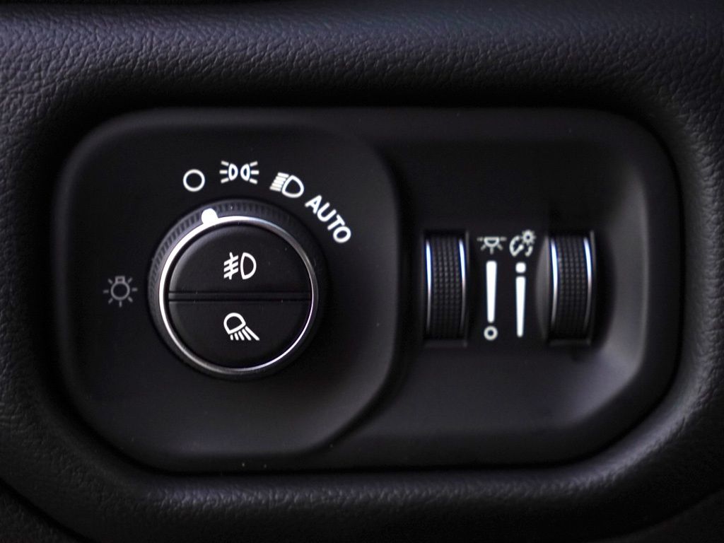 New 2026 Canyon Lake Exterior Paint RAM Big Horn/Lone Star image 10