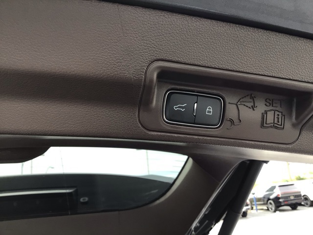 2022 Ford Explorer King Ranch photo 25