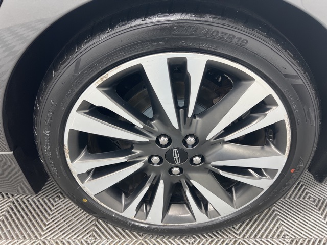 2019 Lincoln MKZ Reserve photo 9