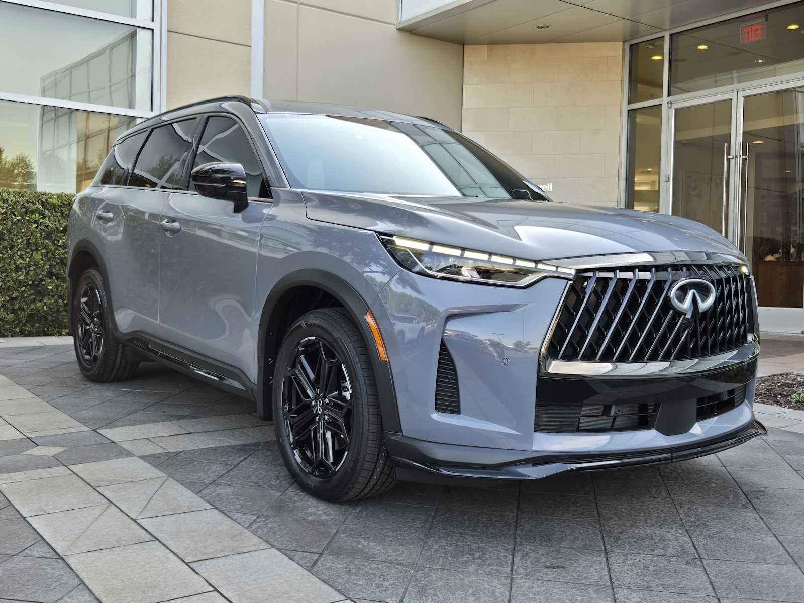 2026 Infiniti QX60 Luxe AWD photo 2