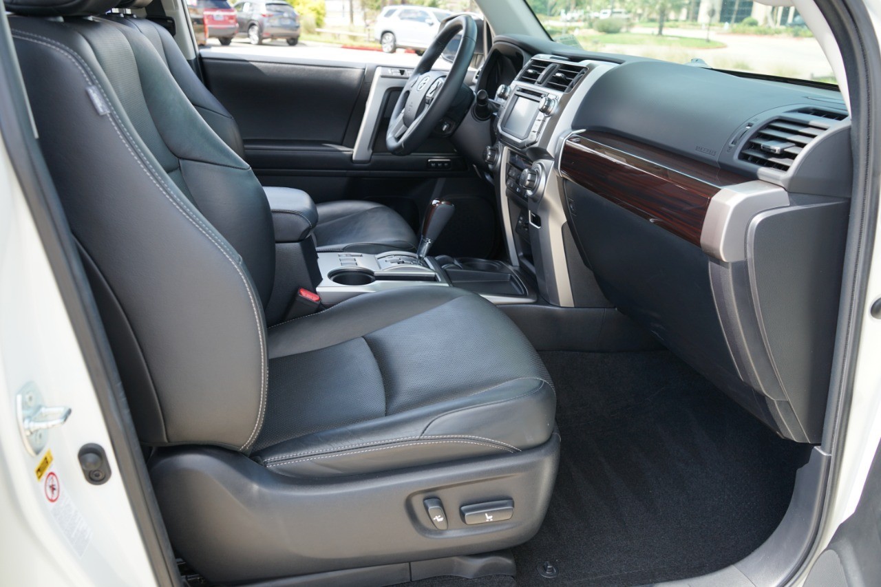 2019 Toyota 4Runner Limited photo 13