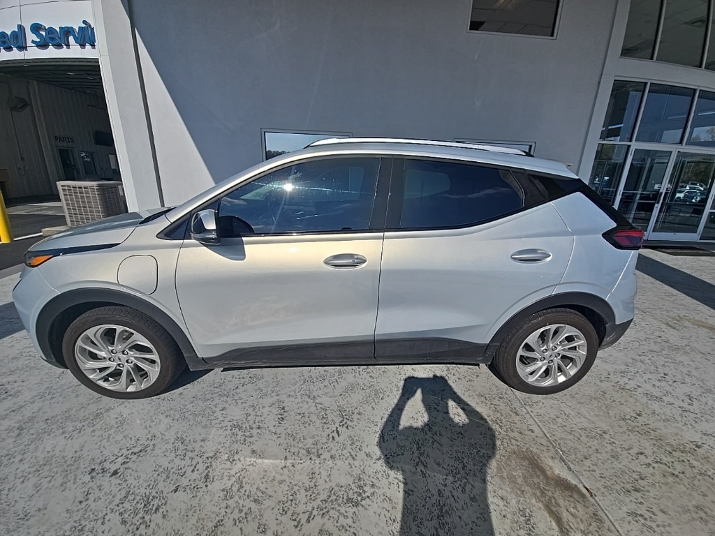 2023 Chevrolet Bolt EUV photo 3