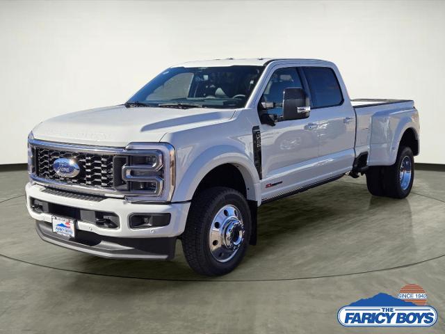 2026 Ford F-450 Super Duty Platinum's photo
