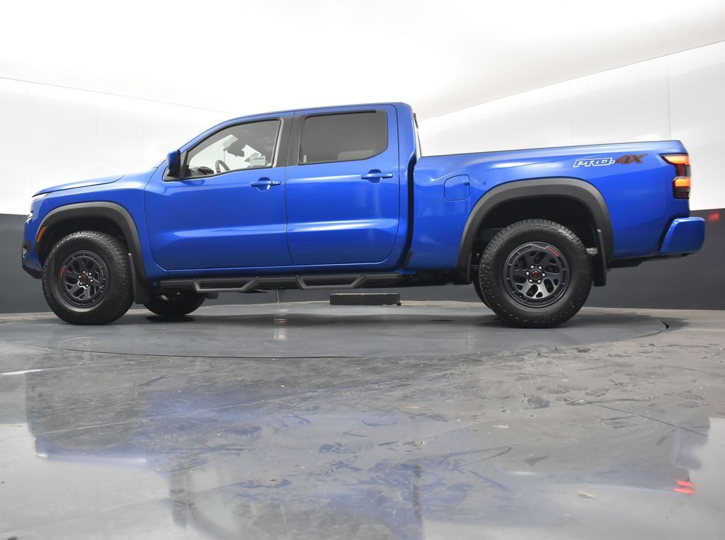 2025 Nissan Frontier photo 39