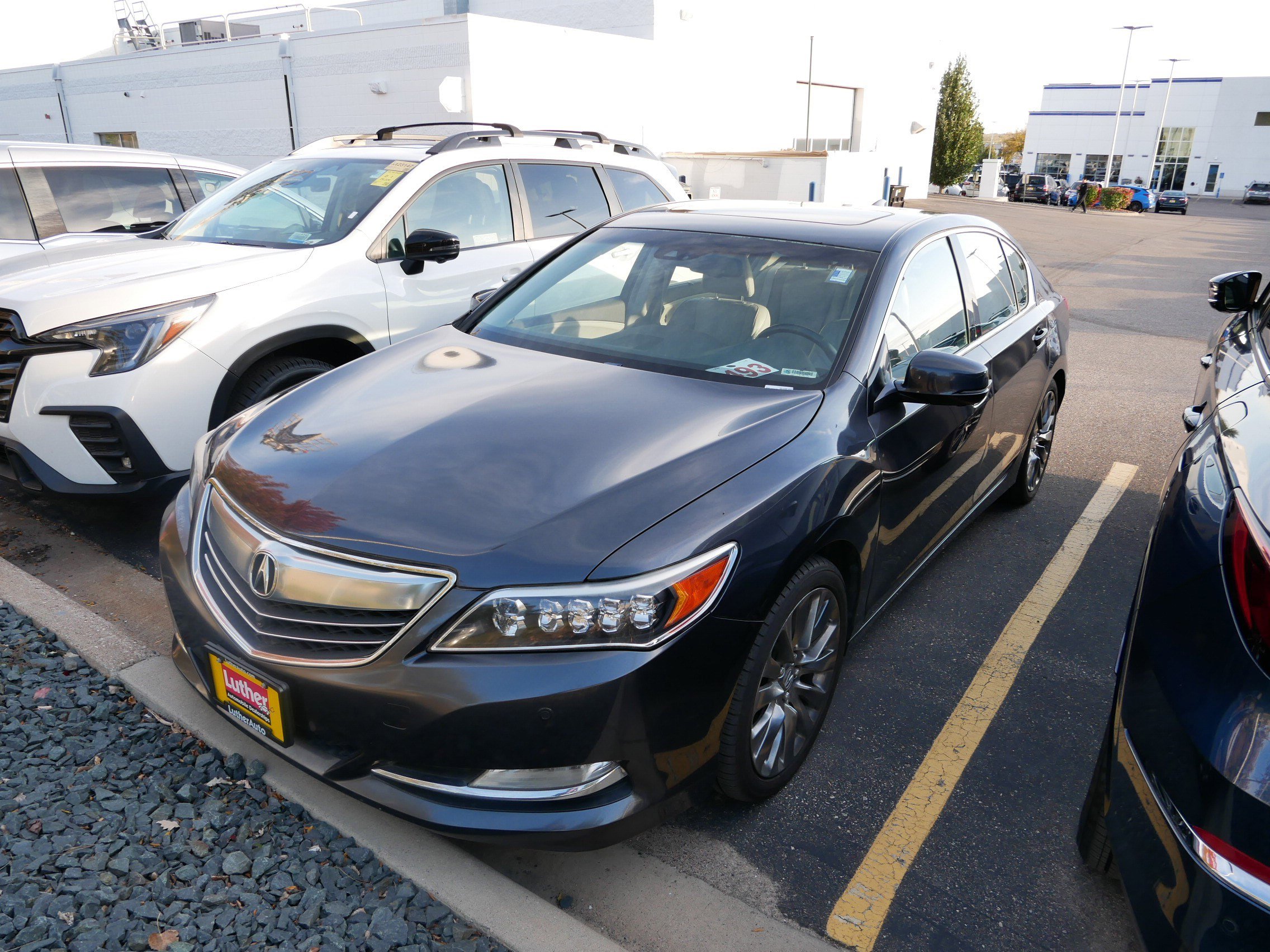 2016 Acura RLX Advance photo 3