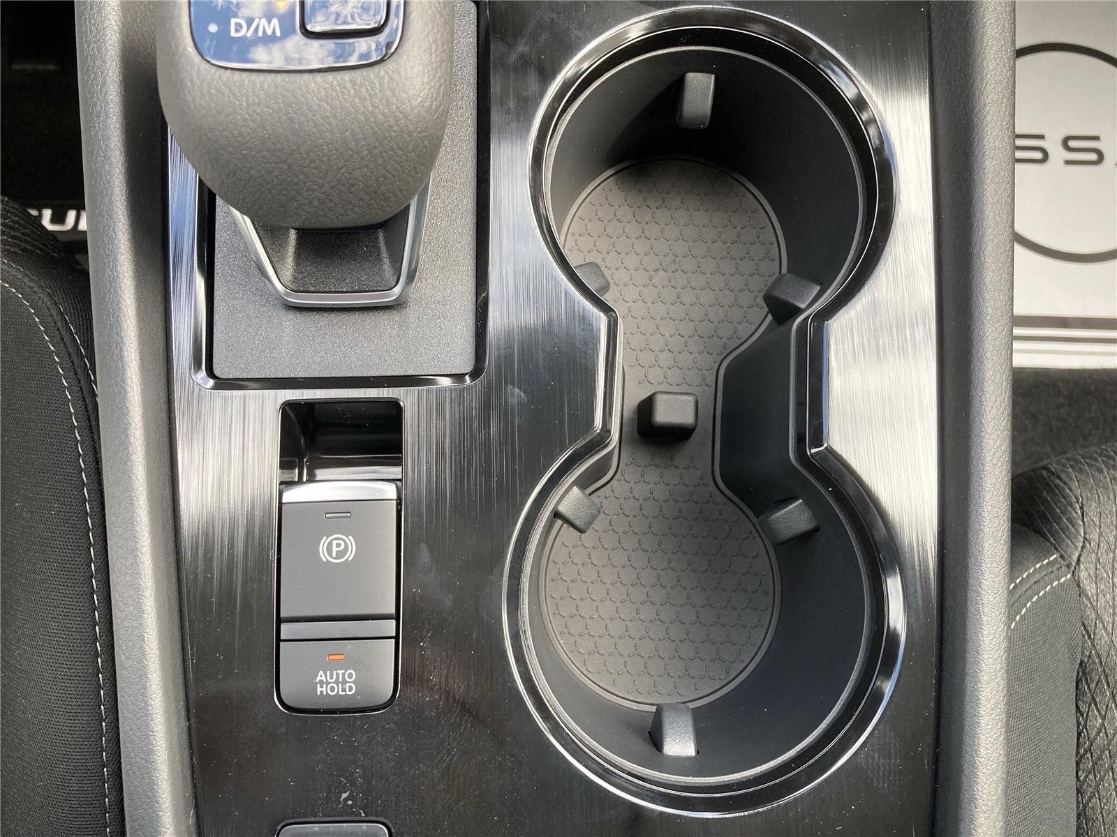 2026 Nissan Rogue SV photo 18