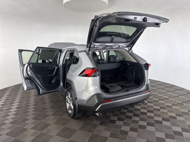 2020 Toyota RAV4 Hybrid Limited photo 11