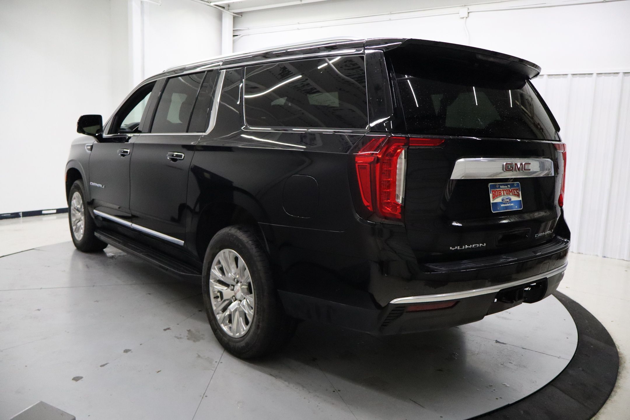 2023 Gmc Yukon XL Denali photo 3