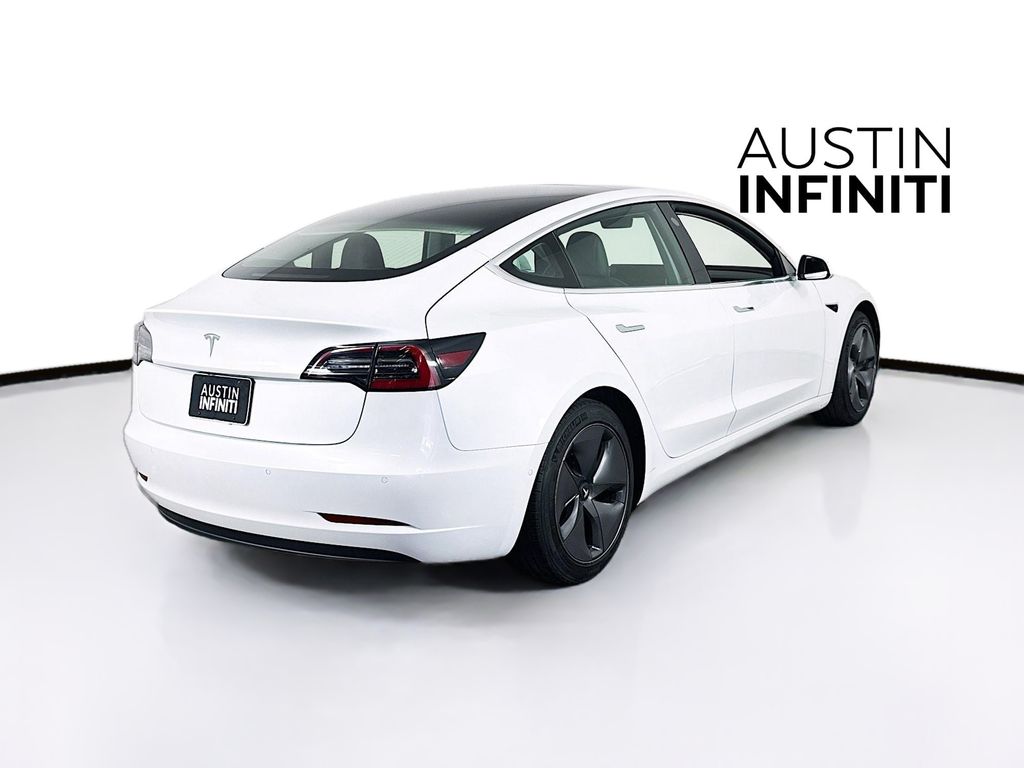 2020 Tesla Model 3 Standard Range Plus photo 6