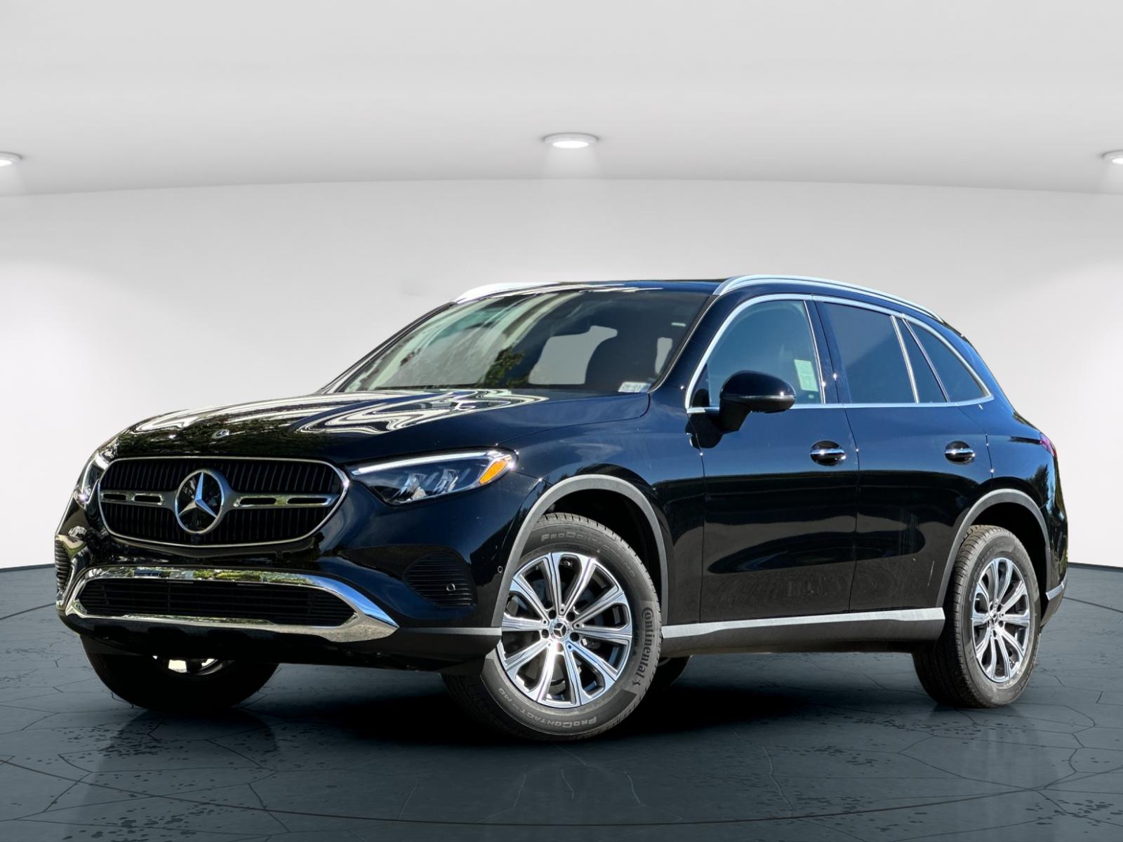 2026 Mercedes Benz GLC 300 4MATIC photo 3