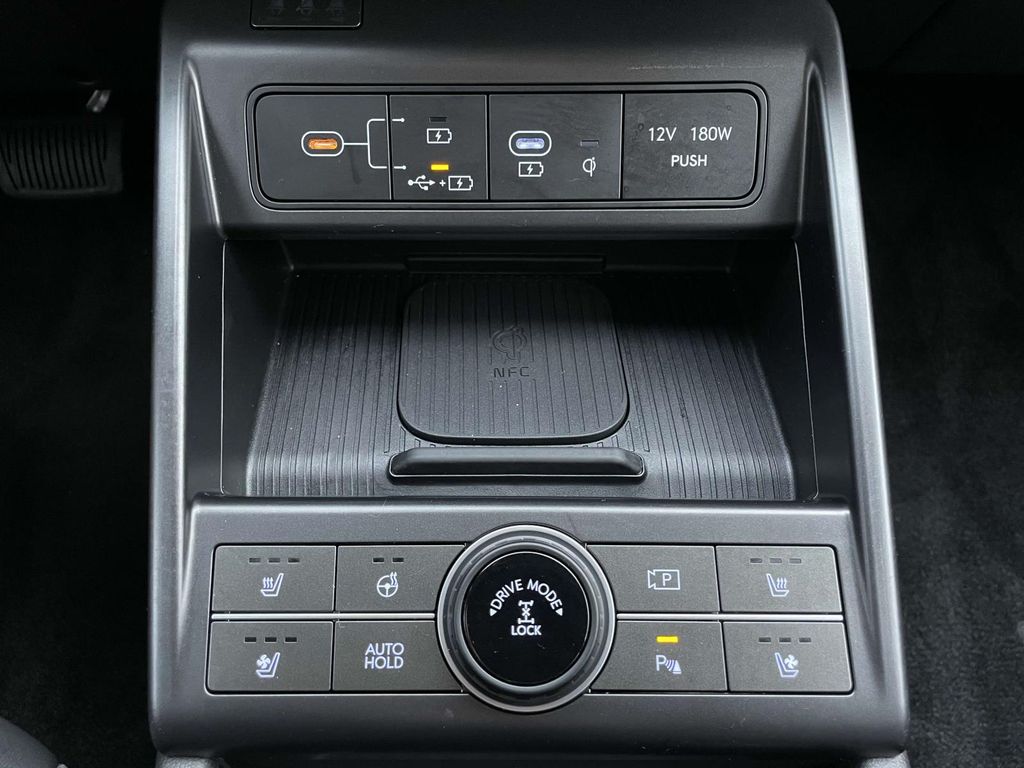 2025 Hyundai Kona Limited photo 19