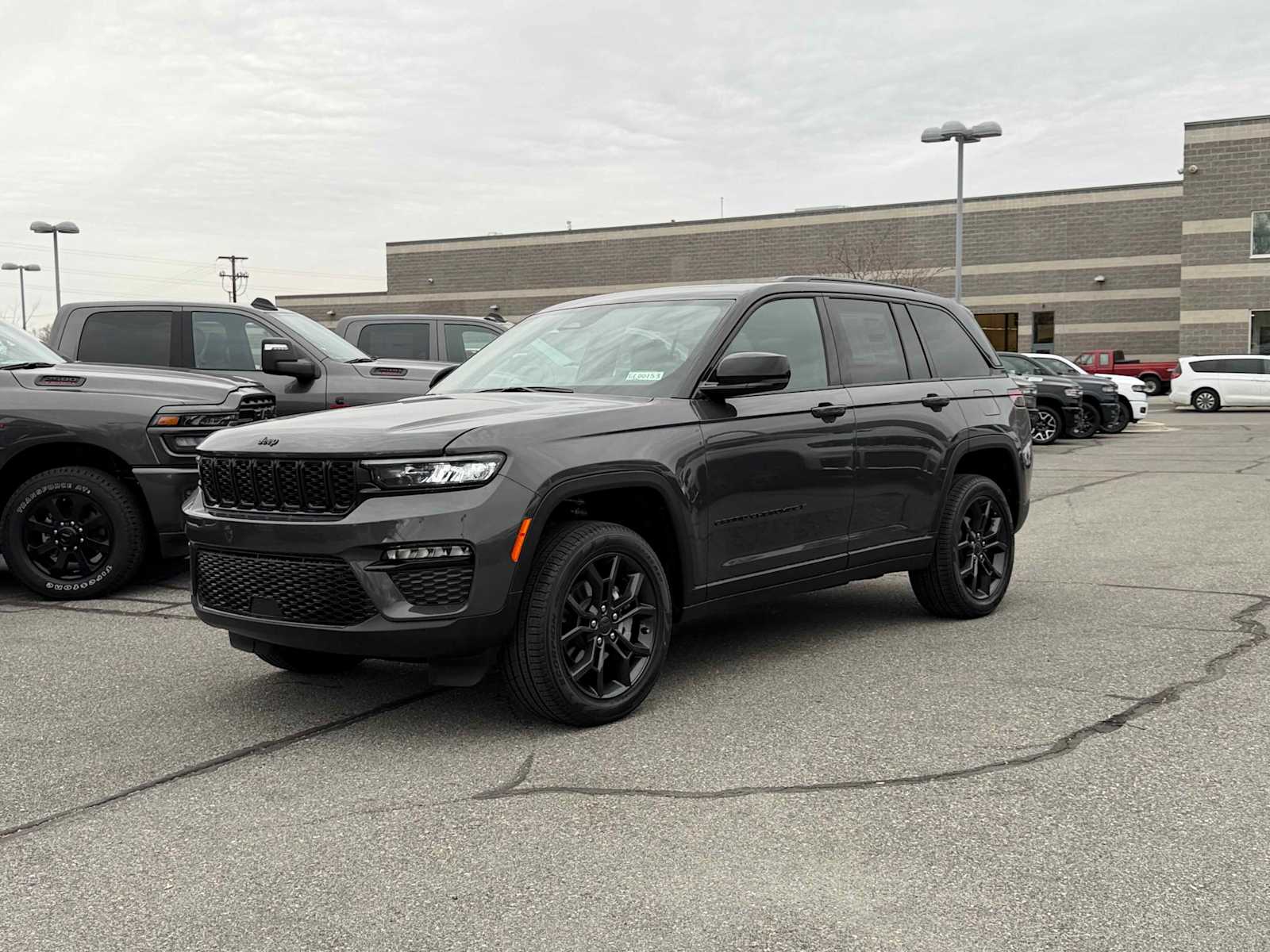 2025 Jeep Grand Cherokee Limited's photo