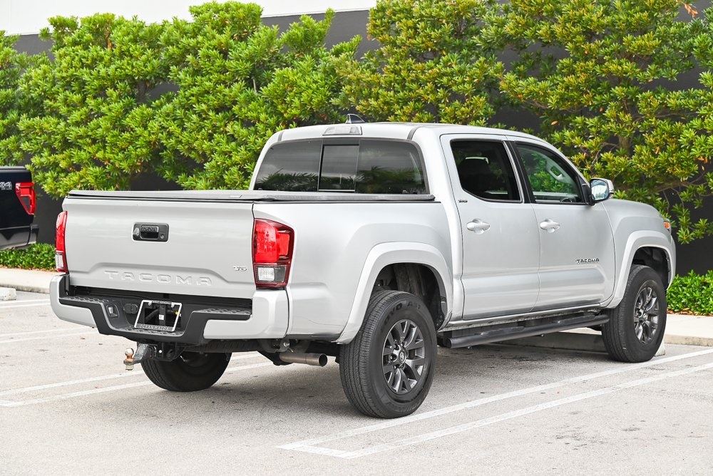 2022 Toyota Tacoma SR5 photo 4
