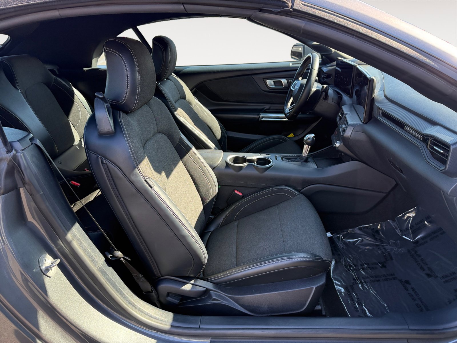 2024 Ford Mustang EcoBoost photo 19