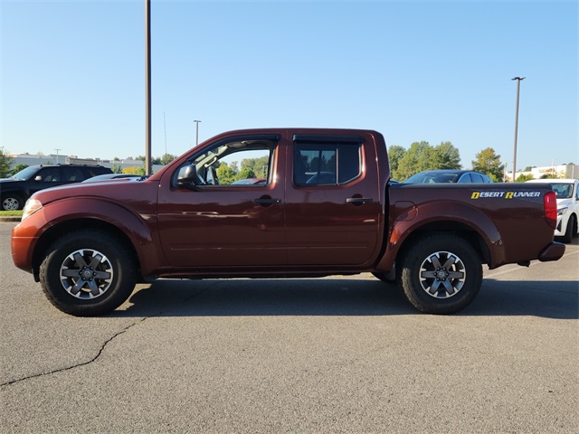 2017 Nissan Frontier Desert Runner photo 6