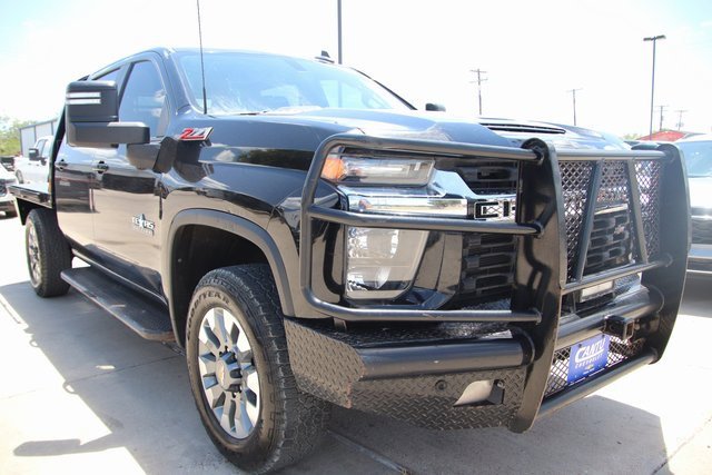 2021 Chevrolet Silverado 2500HD LT photo 3