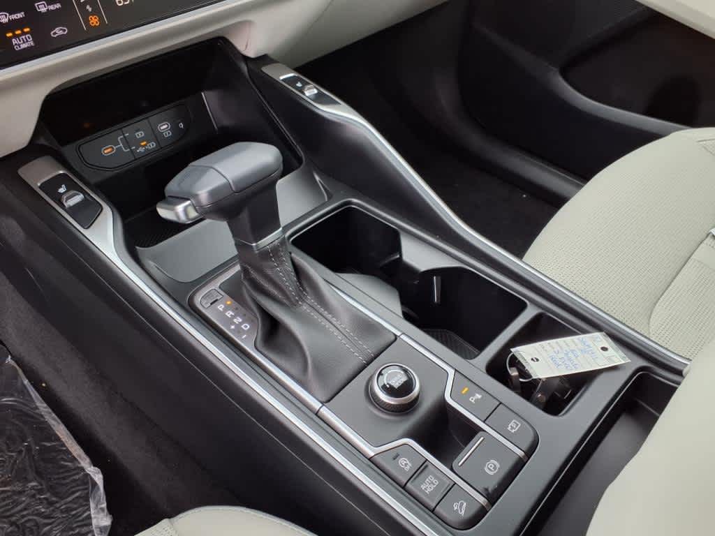 2025 Kia Sorento S photo 12