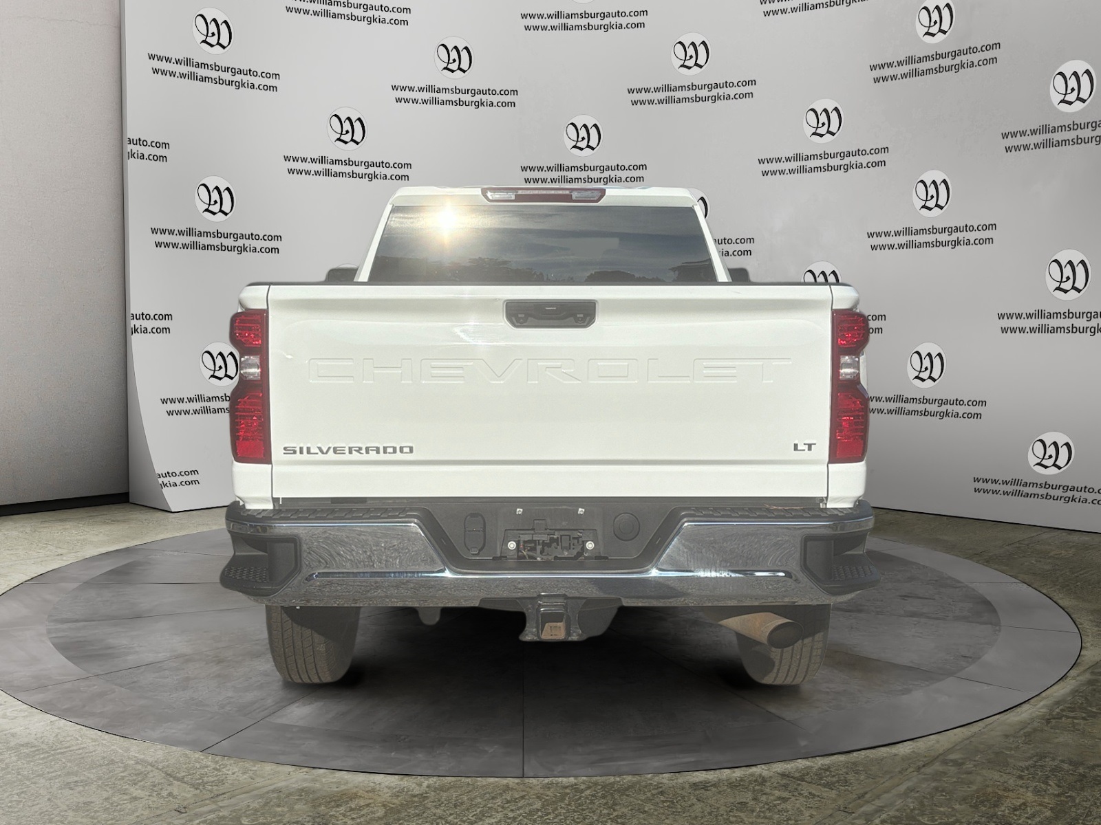 2024 Chevrolet Silverado 2500HD LT photo 4