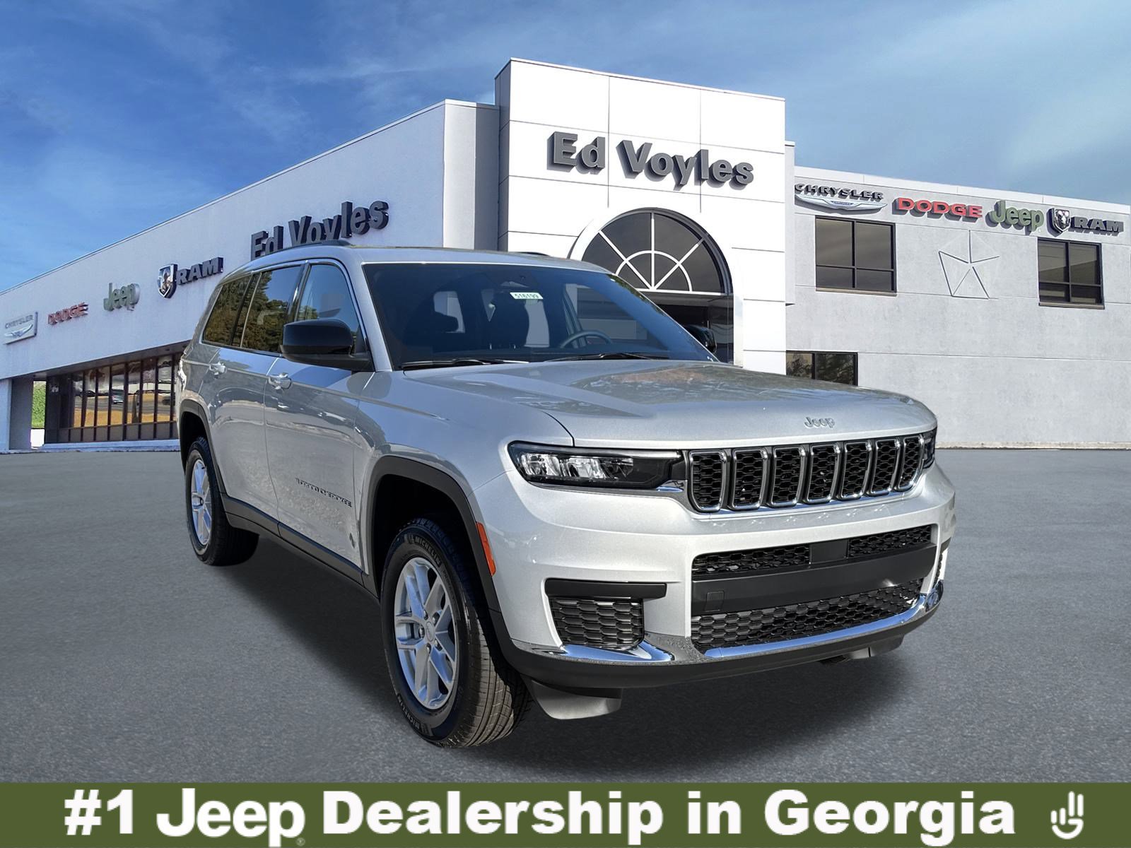2025 Jeep Grand Cherokee L Laredo's photo